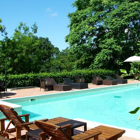 Cosy In With Pool بيت للعطل كولونيلا